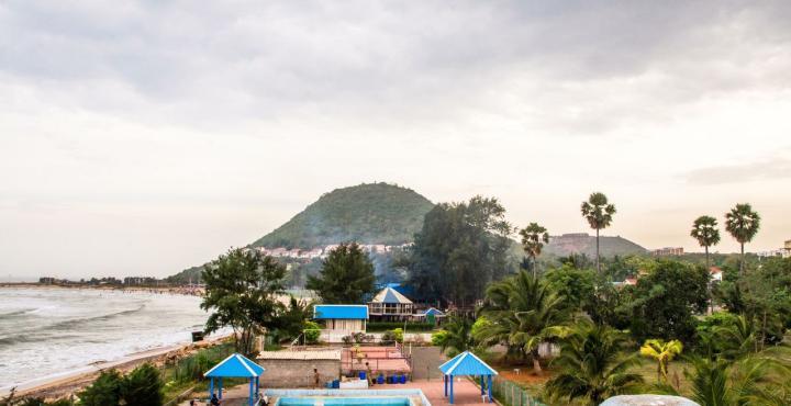 Sai Priya Beach Resort Вішакхапатнам Екстер'єр фото